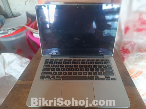 MacBook Pro 13-inch | 2015 | 8GB | 256GB SSD